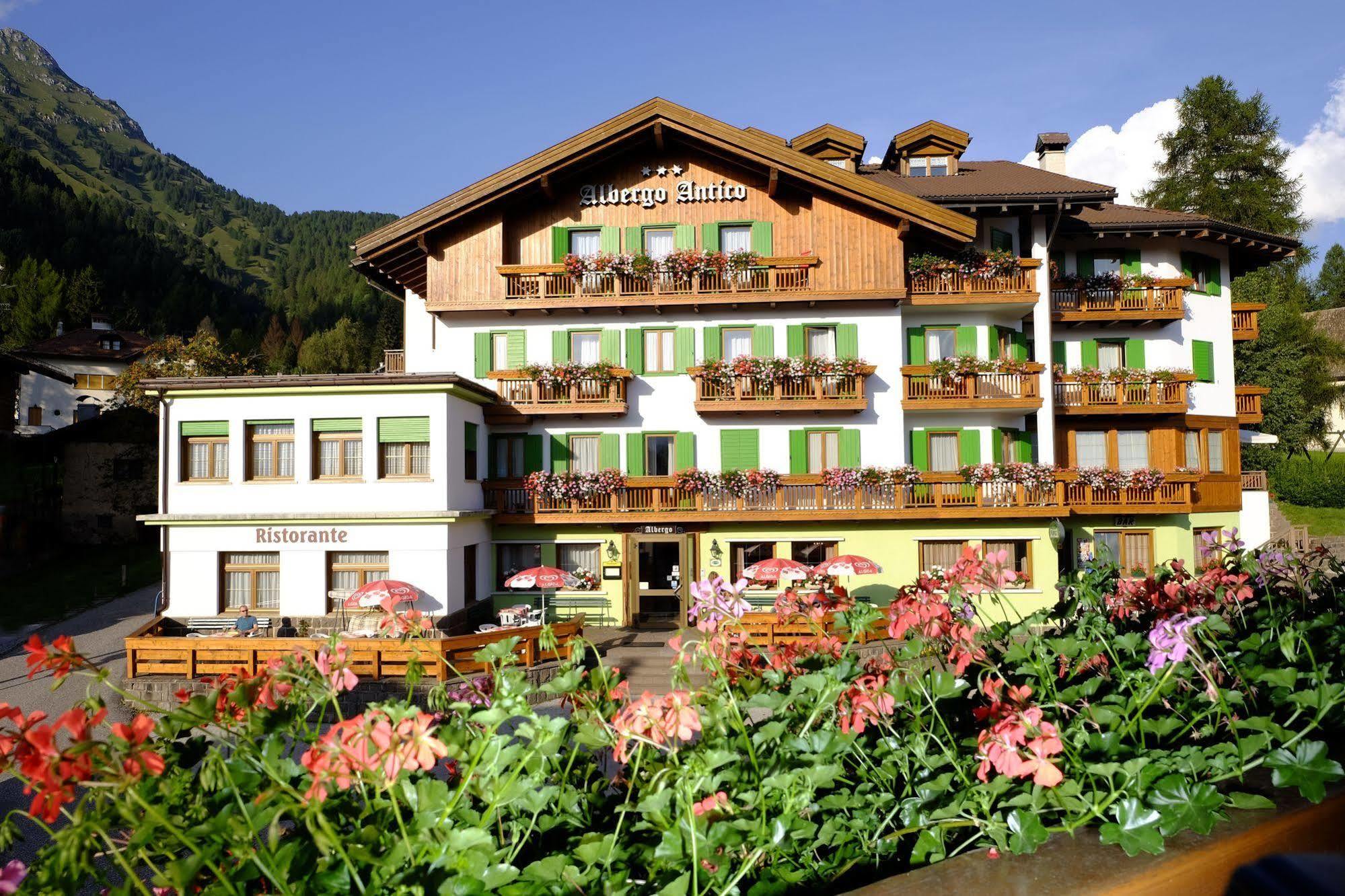 Albergo Antico Predazzo Exterior photo
